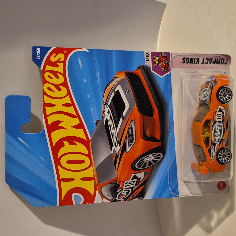 D4 hot wheels 20 toyota   GR86 Cup with shipping protector